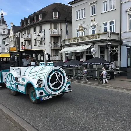 Hajo's Germania & Irish Pub Lodge *