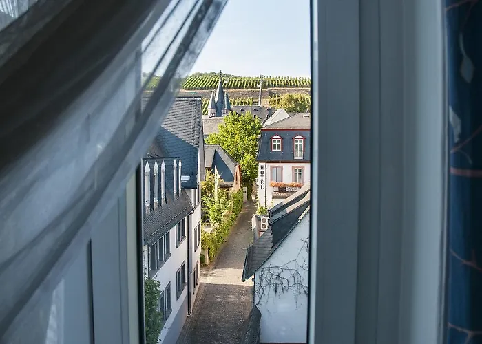 Деревянный коттедж Hajo's Germania & Irish Pub